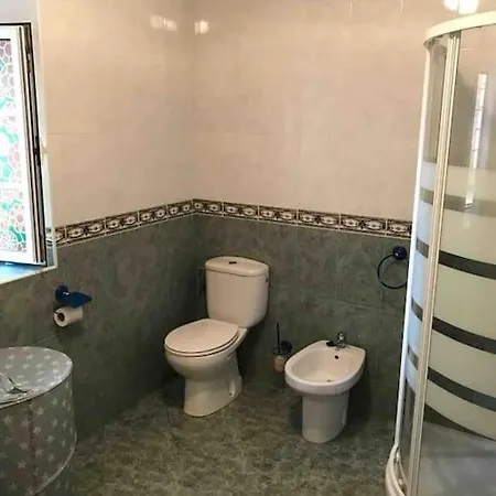 En Cadavedo Luarca Asturias * Villademoros