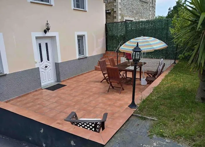 En Cadavedo Luarca Asturias Villademoros