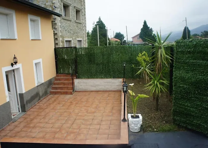 En Cadavedo Luarca Asturias * Villademoros